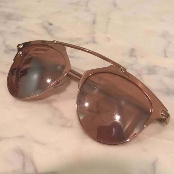 Sunglasses - Picture 3 of 5